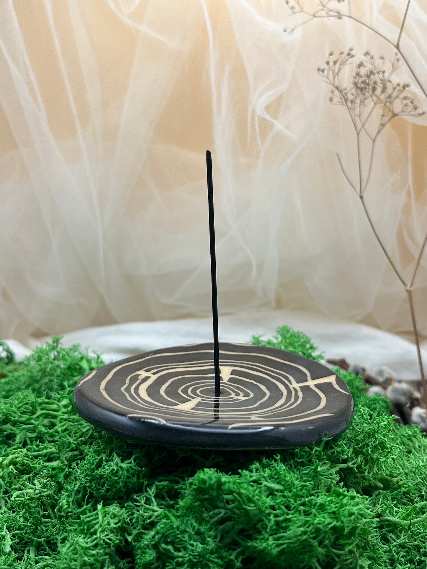 "Wood" incense holder